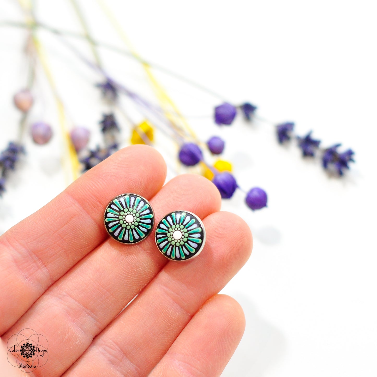 Cercei mini cu șurub 12 mm