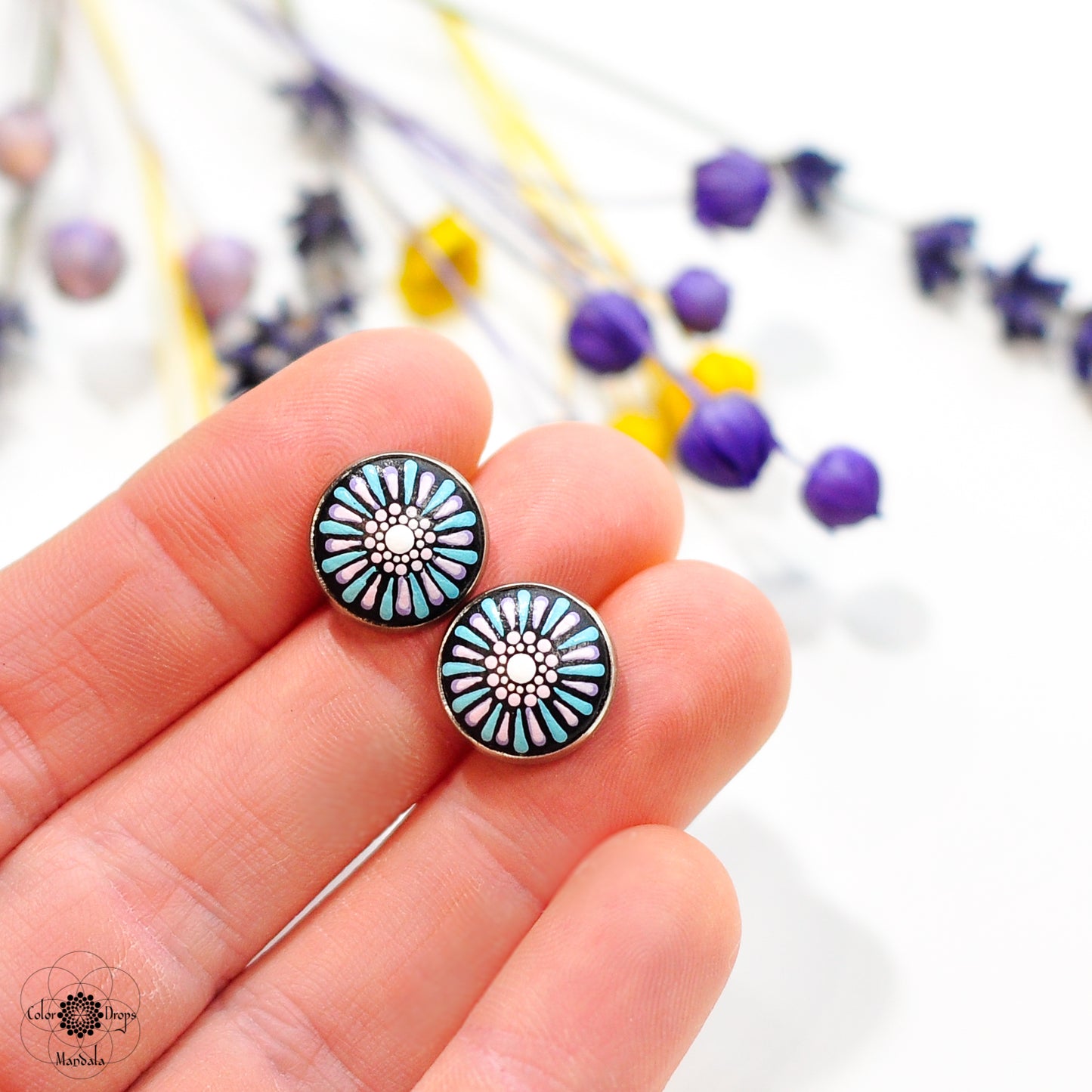 Cercei mini cu șurub 12 mm