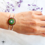 Load image into Gallery viewer, Brățară Mandala &quot;Flower power&quot; - Portocaliu &amp; Verde
