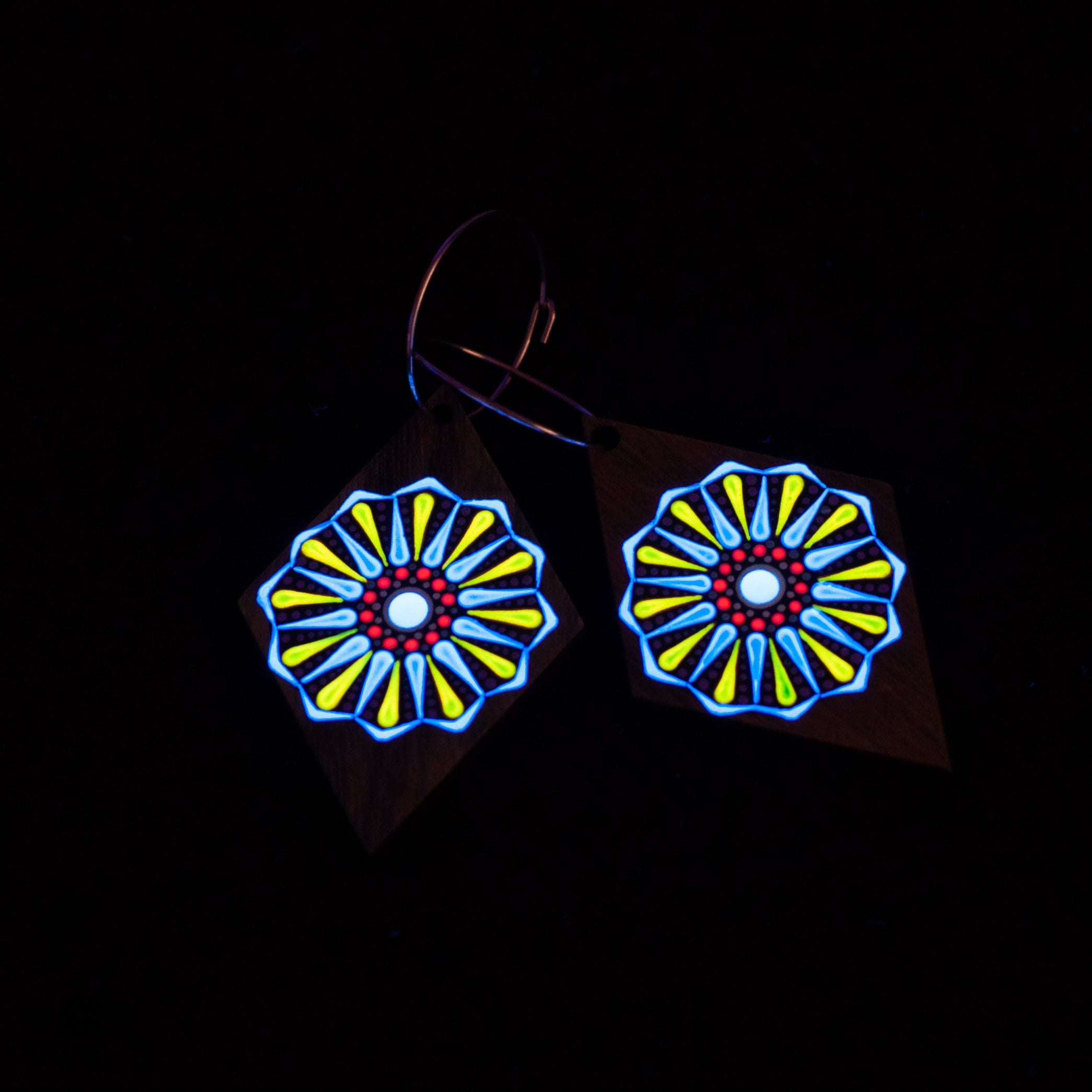 Cercei mandala "Neon Glow" - Galben & Albastru