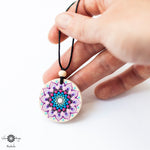 Load image into Gallery viewer, Mandala Pendant &quot;Inspiration&quot;
