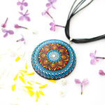 Load image into Gallery viewer, &quot;Grunder Aster&quot; Mandala Pendant
